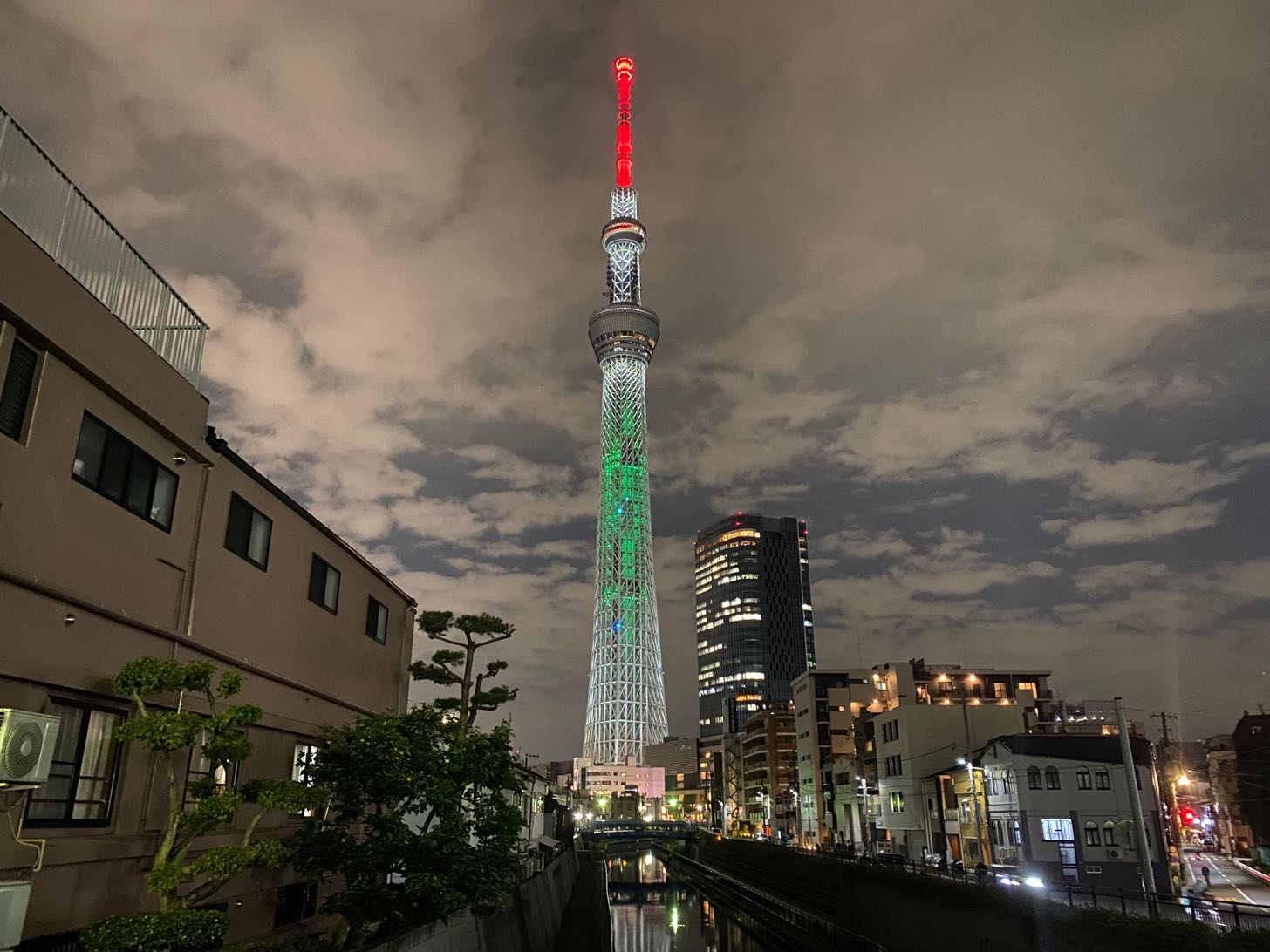 東京スカイツリー　鬼滅の刃　特別ライティング