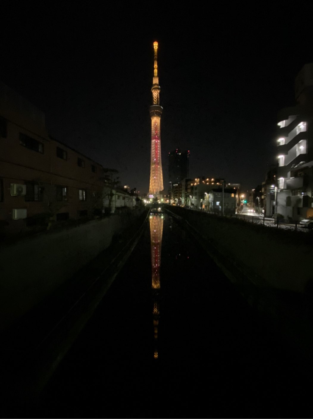 バレンタイン特別ライティング　東京スカイツリー